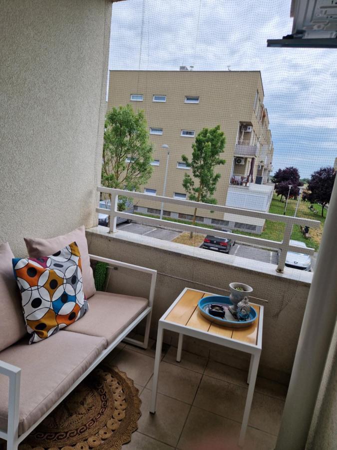 Apartment Rose Sesvete Exterior foto